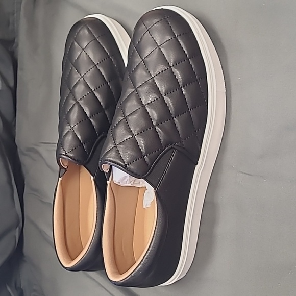 STQ Quilted Loafers for Women Memory Foam Slip On Sneakers, Black, Size 11 - Picture 2 of 8